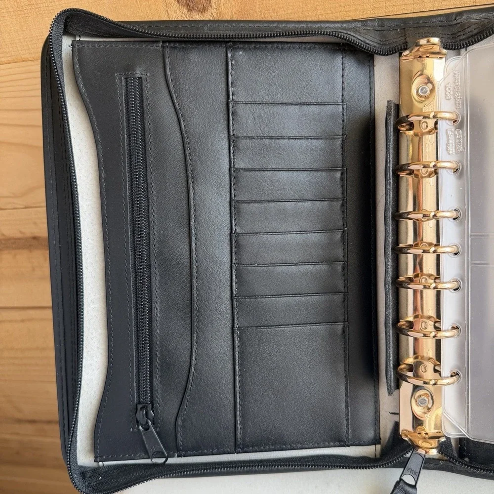 VTG Franklin Covey Planner 7 Ring Leather Zip Around Classic Black Pockets